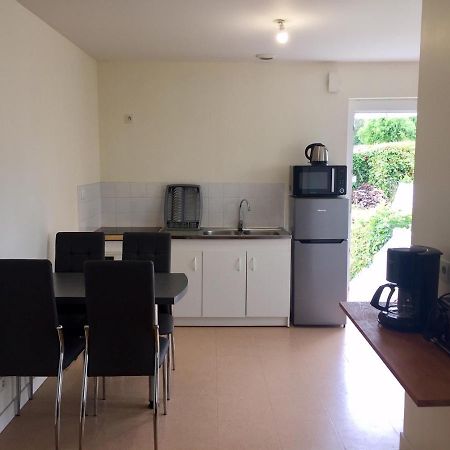 T1 Bis Proche Du Centre Avec Terrasse Apartment Saint-Brieuc Bagian luar foto